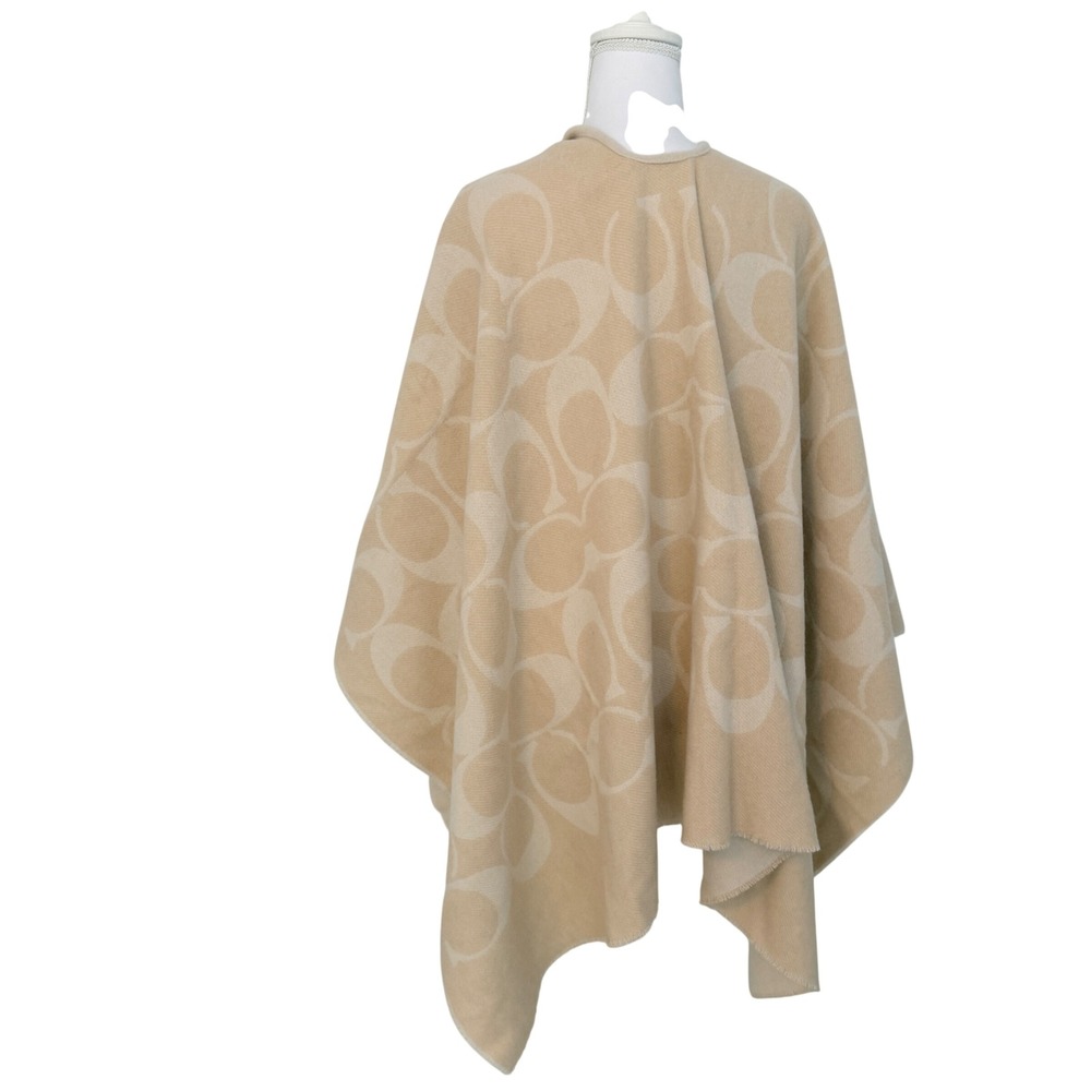 Coach Signature Cape Shawl Women OS Beige Cream Wool Blend Logo Wrap CU811 - Picture 6 of 7